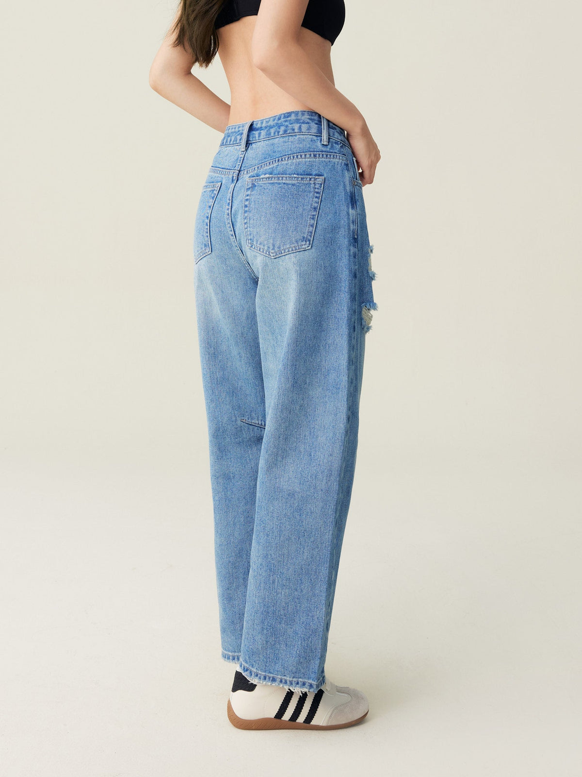 Ripped Barrel Jeans