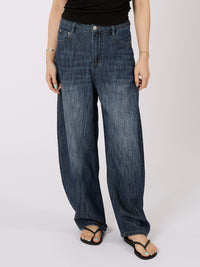 Barrel Leg Jeans