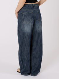 Barrel Leg Jeans