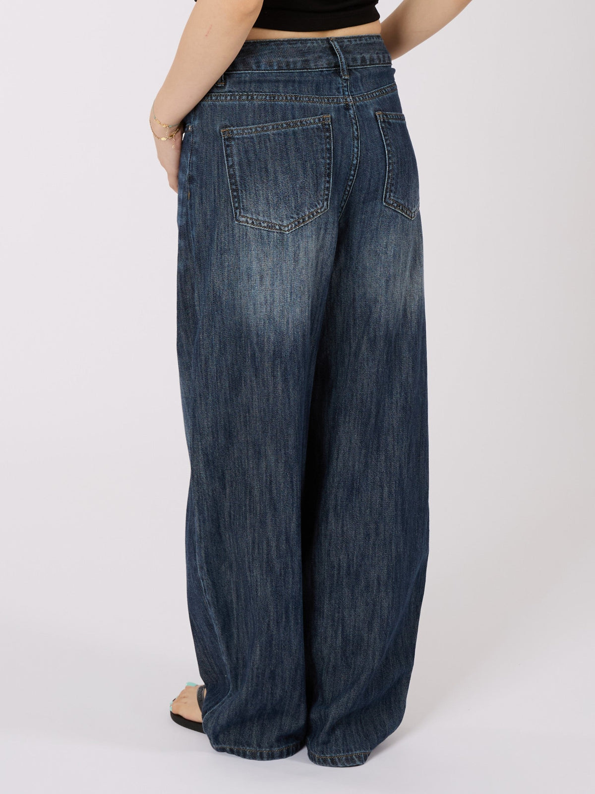 Barrel Leg Jeans